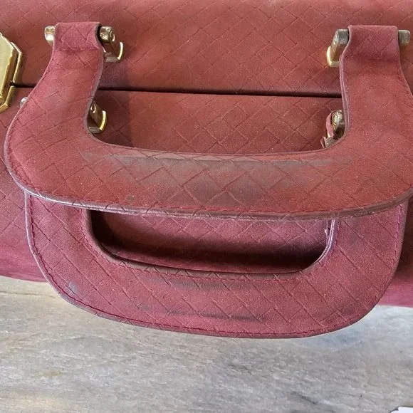 Vintage Oxblood Red Woven Suede Makeup Travel Case Lock Key Neiman Marcus 12x9x7 - Picture 11 of 16